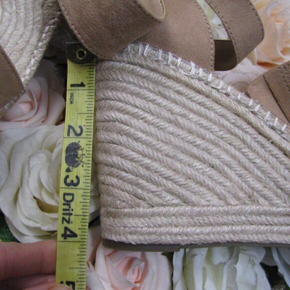 NWT INC wedge espadrilles 8 - Picture 8 of 9